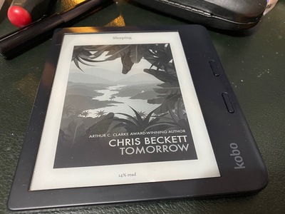 Libra 2 e-reader. Spot the difference?